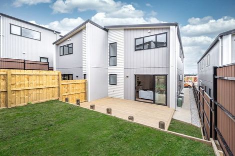 Photo of property in 5a Frontier Lane, Flat Bush, Auckland, 2019