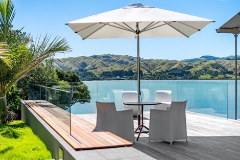 Photo of property in 360 Paremata Road, Whitby, Porirua, 5381