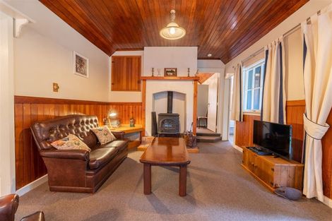 Photo of property in 2 Coulter Place, Geraldine, 7930