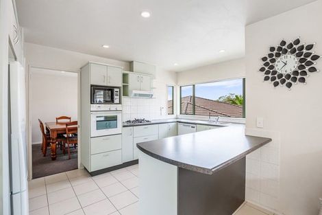 Photo of property in 23 San Vito Place, Henderson, Auckland, 0612