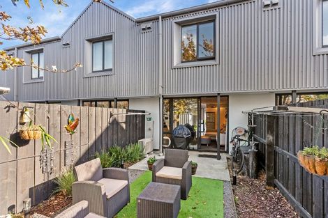 Photo of property in 9/30 Frederick Street, Waltham, Christchurch, 8011