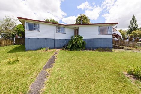 Photo of property in 61 Reynella Drive, Massey, Auckland, 0614