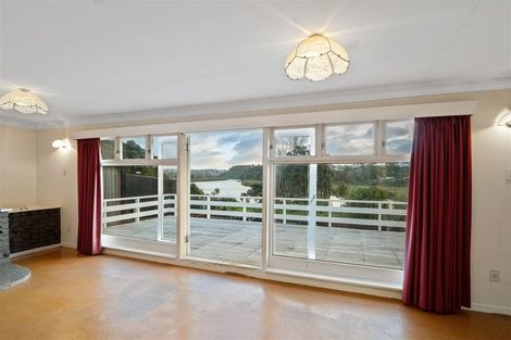 Photo of property in 20 Renata Crescent, Te Atatu Peninsula, Auckland, 0610