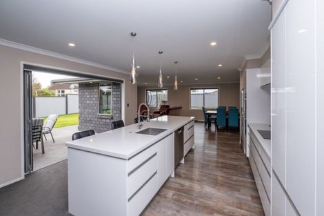 Photo of property in 8 Cordelia Street, Stratford, 4332