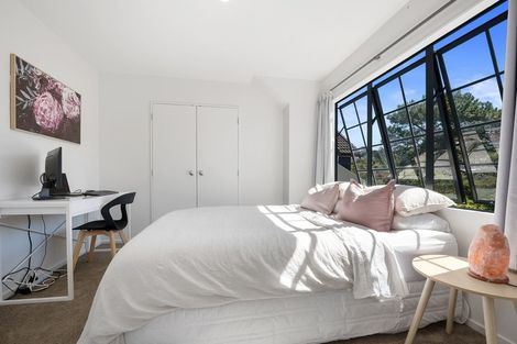 Photo of property in 5/19 Langana Avenue, Browns Bay, Auckland, 0630