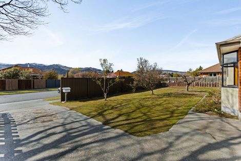 Photo of property in 19 Jollys Road, Cromwell, 9310