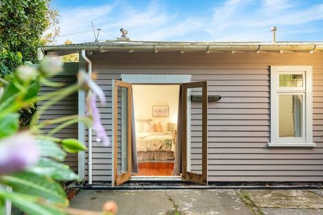 Photo of property in 154 Grafton Road, Roseneath, Wellington, 6011