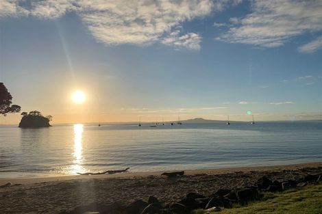 Photo of property in 1/3 Auld Street, Torbay, Auckland, 0630
