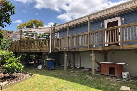 Photo of property in 17 Tree View Avenue, Glenfield, Auckland, 0629
