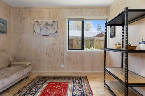 Photo of property in 1/7 Kathleen Place, Rainbow Point, Taupo, 3330