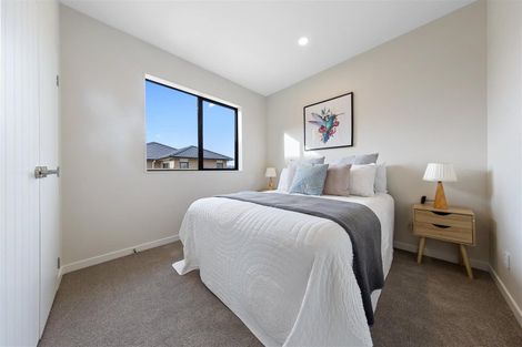 Photo of property in 6 Hoete Way, Tuakau, 2121