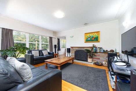 Photo of property in 72 Colwill Road, Massey, Auckland, 0614