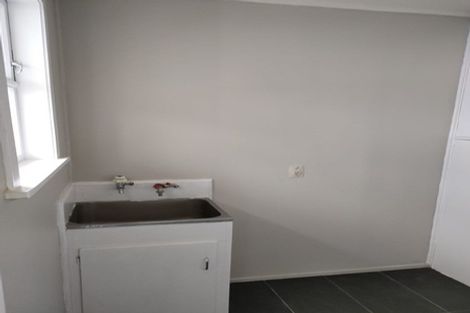 Photo of property in 222 Te Atatu Road, Te Atatu South, Auckland, 0610