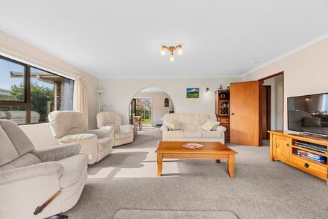 Photo of property in 13 Te Whena Place, Waitara, 4320