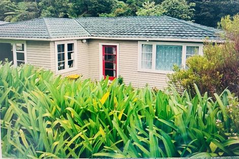 Photo of property in 36 Lyndhurst Road, Tawa, Wellington, 5028