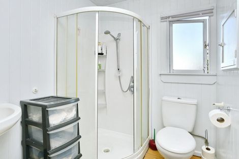Photo of property in 47 Batten Grove, The Pines Beach, 7630