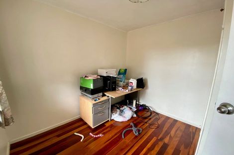 Photo of property in 260 Henderson Valley Road, Henderson, Auckland, 0612