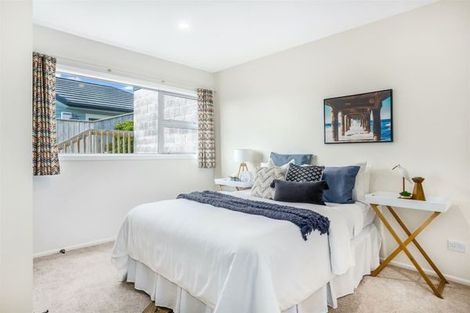 Photo of property in 20 Madeira Close, Whitby, Porirua, 5024