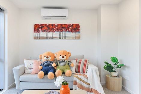 Photo of property in 9/24 Mili Way, Ranui, Auckland, 0612
