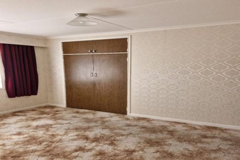 Photo of property in 20 Alberta Road, Glen Avon, New Plymouth, 4312