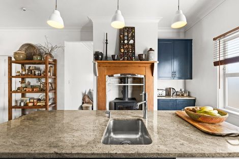 Photo of property in 2 Ashridge Road, Napier South, Napier, 4110