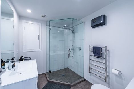 Photo of property in 84 Helwick Street, Wanaka, 9305