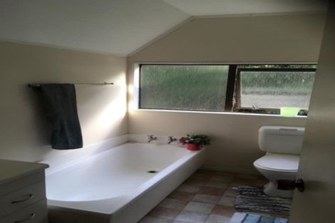 Photo of property in 8a Duggan Place, Johnsonville, Wellington, 6037