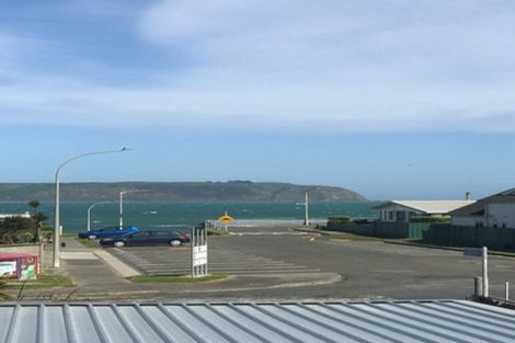 Photo of property in 15 Tireti Road, Titahi Bay, Porirua, 5022