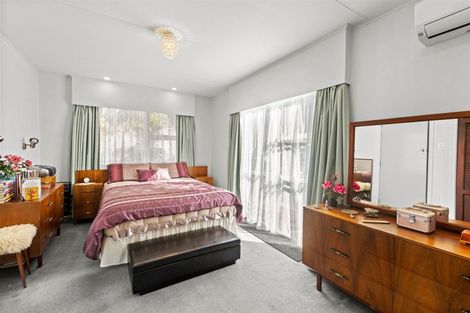 Photo of property in 19 Findlay Street, Moturoa, New Plymouth, 4310