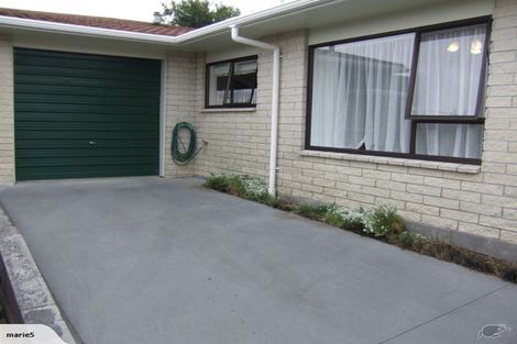 Photo of property in 2/2 Broadway, Waitara, 4320