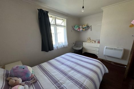 Photo of property in 10 Quinn Road, Levin, 5510