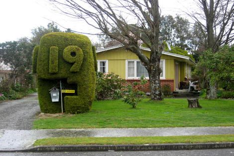 Photo of property in 19 Philip Street, Carterton, 5713