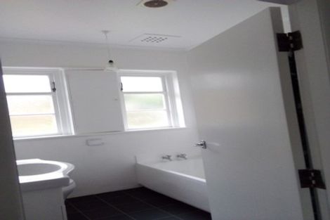 Photo of property in 34 Rainforth Street, Roslyn, Palmerston North, 4414