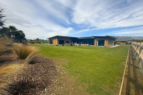 Photo of property in 22 Old Racecourse Road, Albert Town, Wanaka, 9305