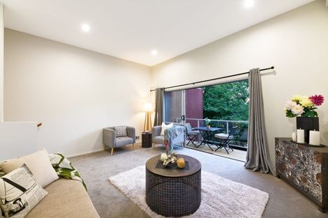 Photo of property in 76g Edmonton Road, Henderson, Auckland, 0612