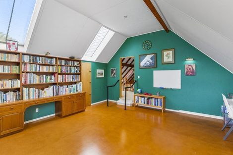 Photo of property in 335 Te Moana Road, Waikanae, 5036