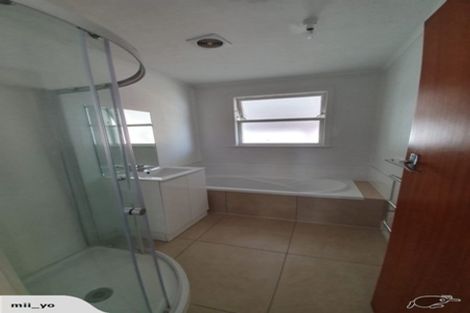 Photo of property in 38 Oswald Crescent, Paparangi, Wellington, 6037