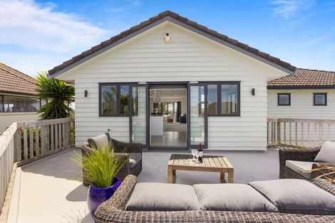 Photo of property in 105 Alec Craig Way, Gulf Harbour, Whangaparaoa, 0930