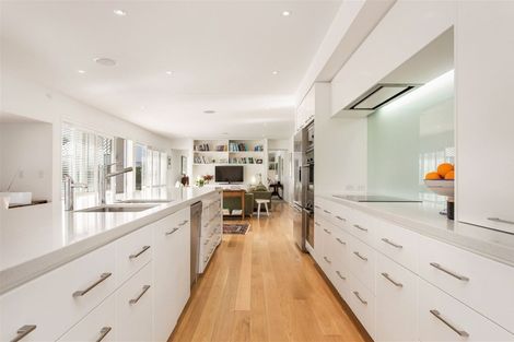 Photo of property in 15 Hamilton Avenue, Ilam, Christchurch, 8041