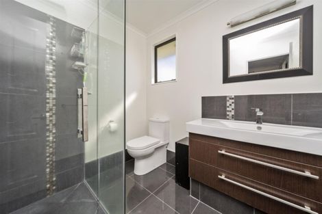 Photo of property in 5 Reremoana Close, Hawera, 4610