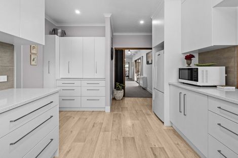 Photo of property in 37 Simla Avenue, Havelock North, 4130