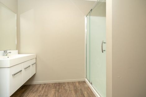 Photo of property in 108u8 Old Farm Road, Hamilton East, Hamilton, 3216