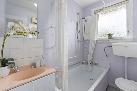 Photo of property in 3/225 Edgeware Road, Edgeware, Christchurch, 8013