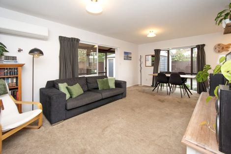 Photo of property in 2/74 Inwoods Road, Parklands, Christchurch, 8083