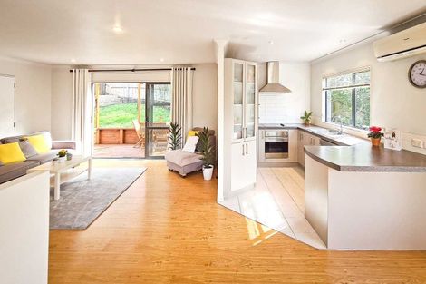 Photo of property in 49a Flaxdale Street, Birkdale, Auckland, 0626