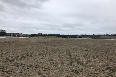 Photo of property in 35 Hayfield Way, Karaka, Papakura, 2113