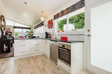 Photo of property in 11b Martin Road, Paraparaumu Beach, Paraparaumu, 5032