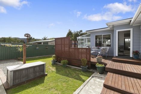 Photo of property in 3 Kent Street, Wainuiomata, Lower Hutt, 5014
