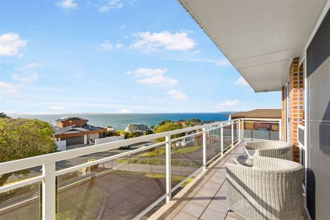Photo of property in 17 Durness Place, Red Beach, 0932