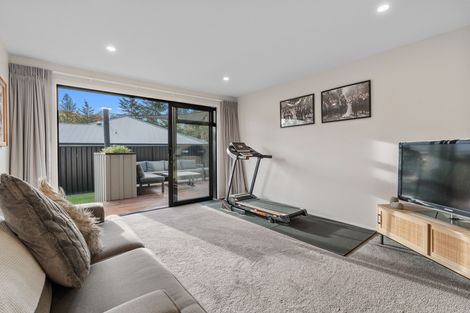 Photo of property in 64 Heathfield Drive, Mosgiel, 9024